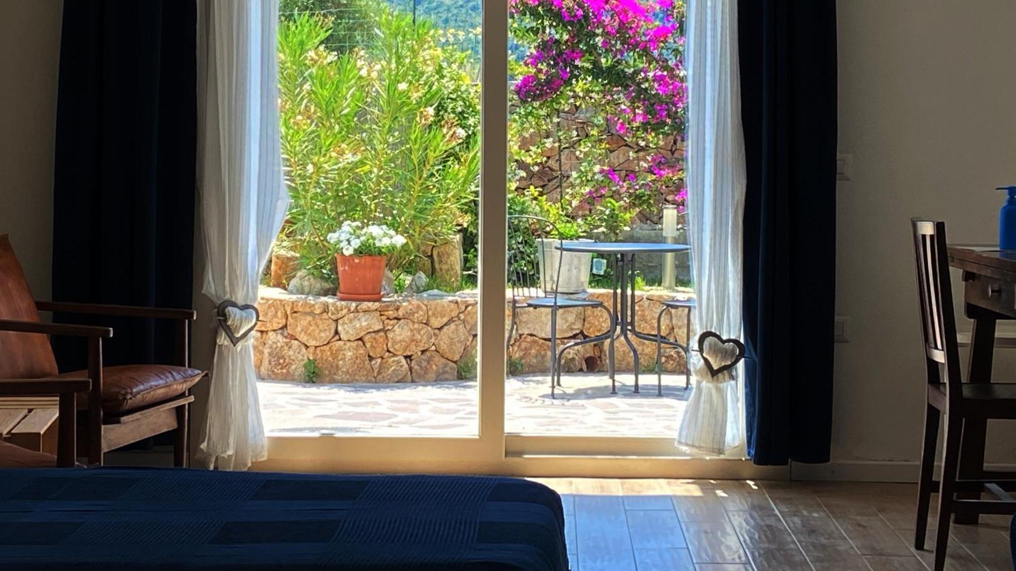 בודוני La Pecora Nera B&B מראה חיצוני תמונה